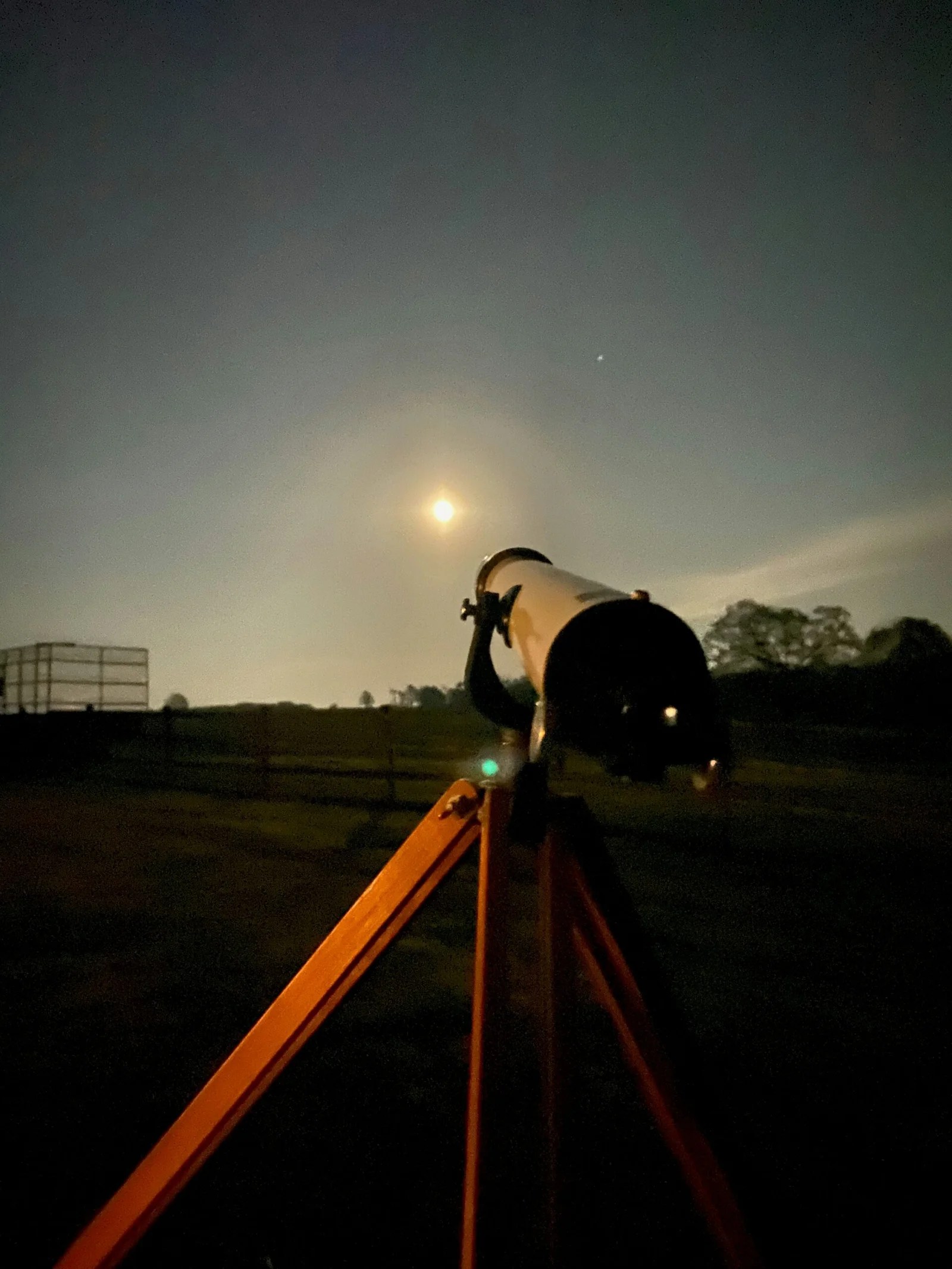 Mejores telescopios para ver planetas y la luna desde casa: calidad y precio