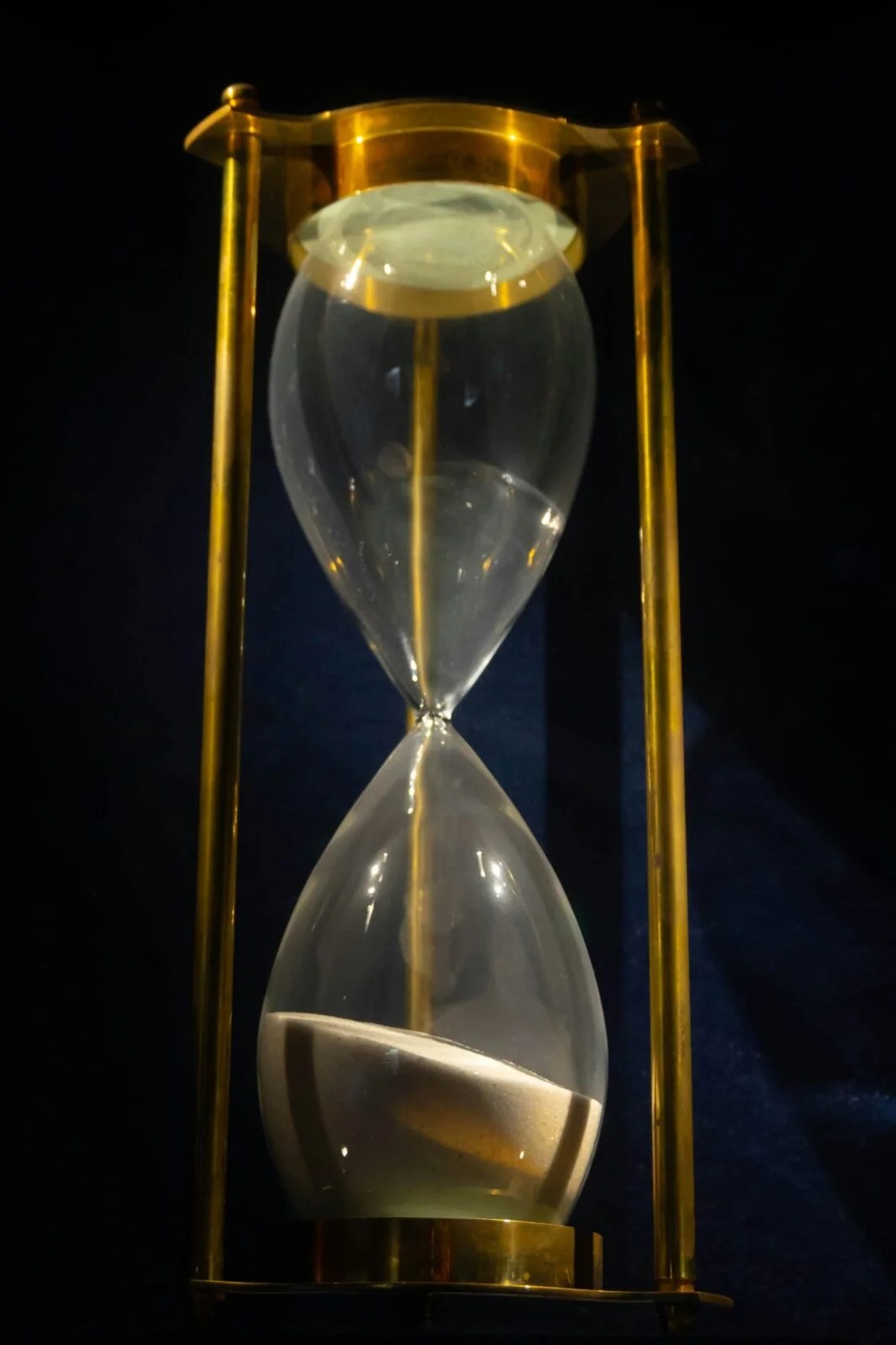 Los Mejores Relojes de Arena Magnéticos Hipnóticos para Escritorio