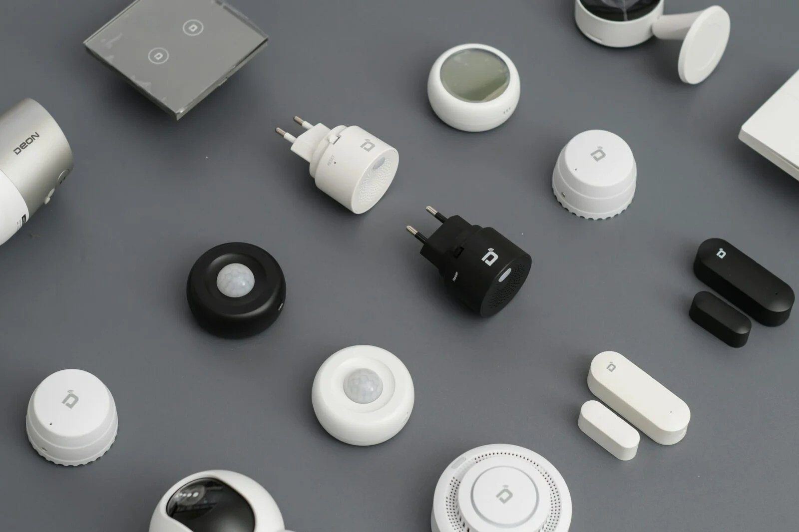 Los Mejores Enchufes Inteligentes para Automatizar Luces, Fuentes y Sistemas de Riego