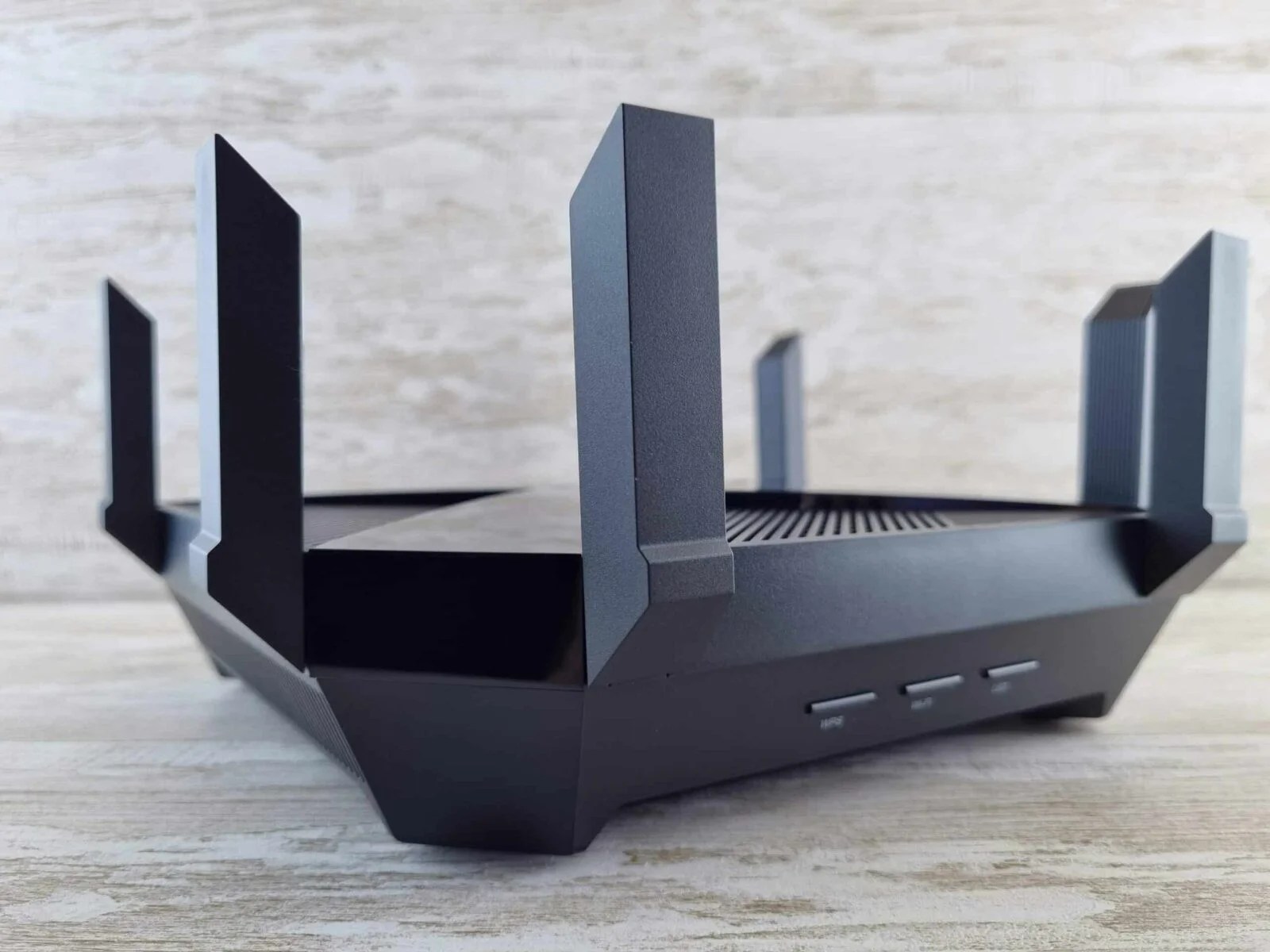 Los mejores repetidores WiFi Mesh para tener internet rápido y estable en toda la casa sin zonas muertas